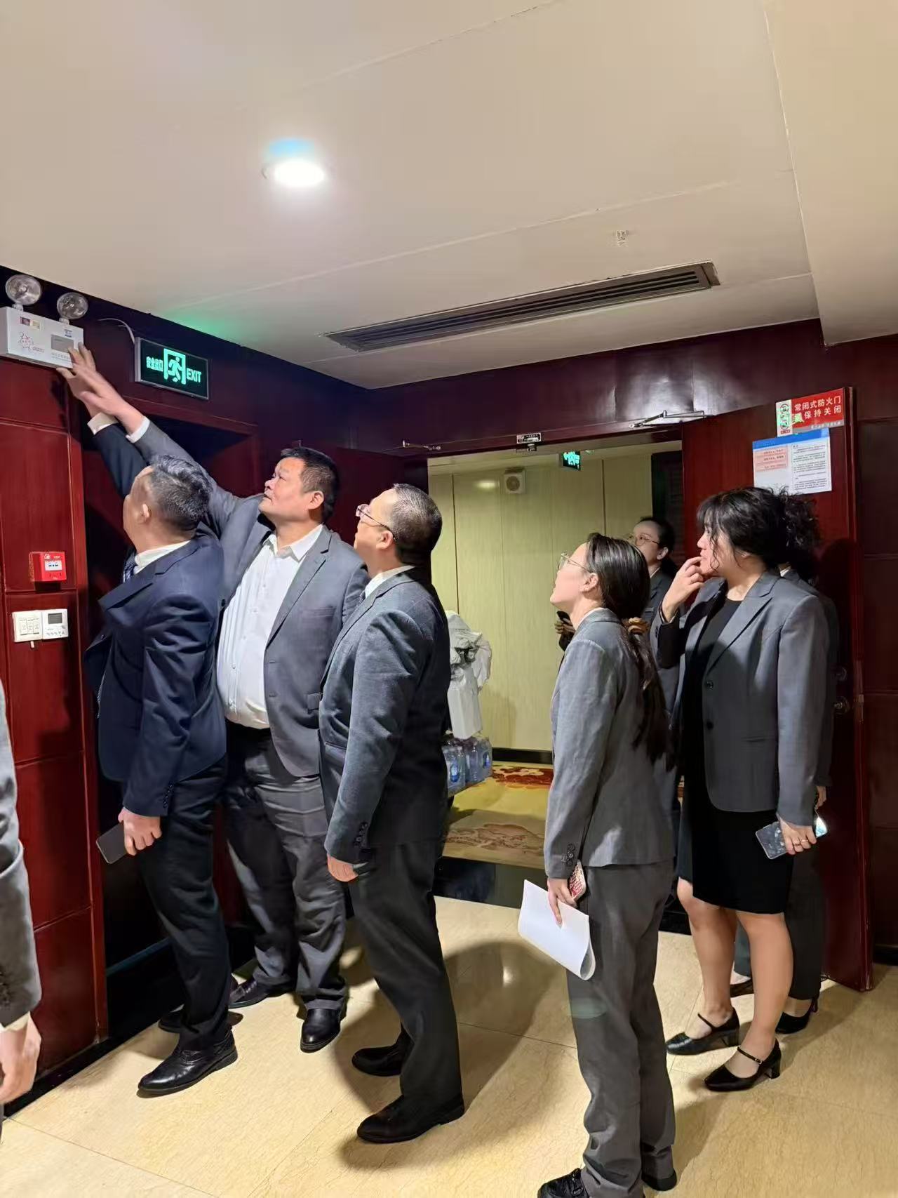 筑牢清明安全防線  護航酒店穩(wěn)健運營 —中南建設集團所屬江山國際大酒店開展節(jié)前安全大檢查